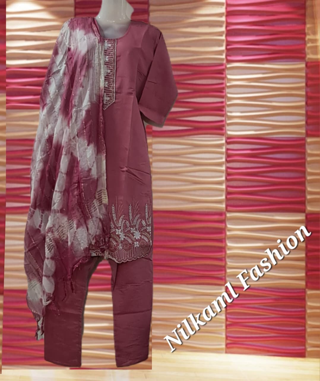 Mauve Embroidered Suit Set with Stylish Tie-Dye Dupatta